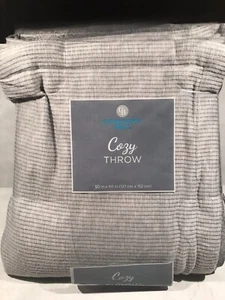 Comfort Bay Cozy Throw Super Soft 50" x 60" Gray & White Striped Polyester New - Picture 1 of 5