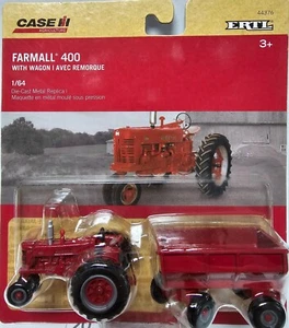 1/64 International Harvester 400 Tractor With Flare Box Wagon - Picture 1 of 3