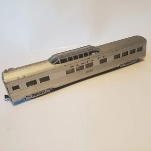 Athearn HO Santa Fe 500 Sky Dome Passenger Car - Picture 1 of 17