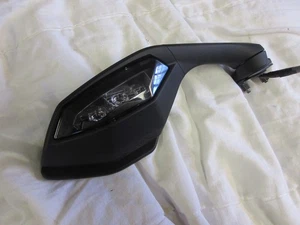 Yamaha YZFR9 R9 2025 NEW original RH side mirror / indicator - Picture 1 of 2