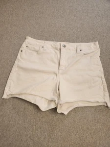 Seven7 Shorts Womens 14 White Weekend Short Denim Frayed Hem Stretch Cutoff - Picture 1 of 14
