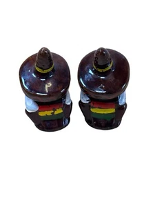 Mexican Siesta Sombreros Sitting Sleeping Ceramic Salt And Pepper Shakers - Picture 1 of 5