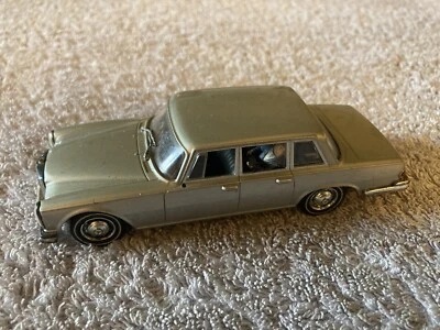 Universal Hobbies Mercedes 600Car  - James Bond - Majesty’s Secret Scale 1:43 - Image 1 of 4