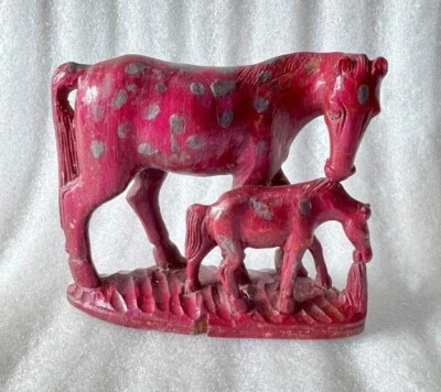 Antigua estatua de caballo y bebé de madera tallada a mano escultura ídolo Foto 1 de 4