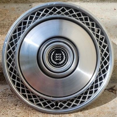 1x Cubierta de rueda tapacubos de lujo vintage OEM 1975-87 Ford LTD Crown Victoria 15" #0B Foto 1 de 4