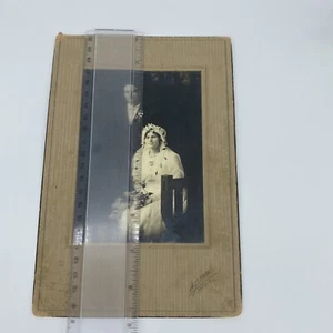 Hochzeitspaar Vintage Studio Foto an Bord - Bild 1 von 11