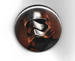Star Wars Das Erwachen der Macht Capt. Phasma Pin Back 2" Movie Button #2 - Bild 1 von 2