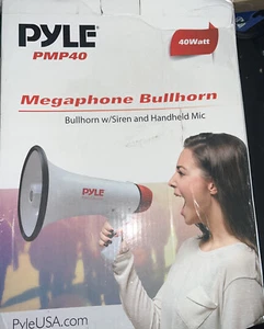 Pyle PMP40 Professional Megaphone/Bullhorn with Siren and Handheld Mic - Picture 1 of 4