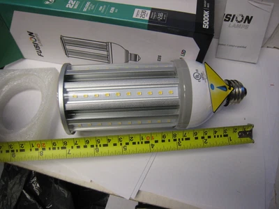 FUSION LED Corn Bulb HID FLED22HID/5K/MED E26 Base 22W =70W 2530 Lumens 100-277V - Image 1 of 4