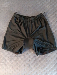 LL Bean Cycling Liner Shorts Women Size Large Padded  Sport Elastic Waist Black - Picture 1 of 3