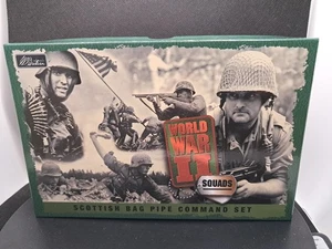 BRITAINS 17385 8TH ARMY SCOTTISH BAGPIPERS PIPERS WW2 SOLDIER COMMAND SET - Picture 1 of 5