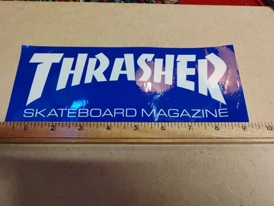 Pegatina de revista Thrasher extra grande de colección de los años 90 9,7 x 3,5 azul y blanco Foto 1 de 4
