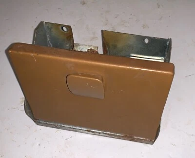 Dodge Ram Truck Ram Ram 1972-1980 rojo lil OEM conjunto de bandeja de cenizas Foto 1 de 4