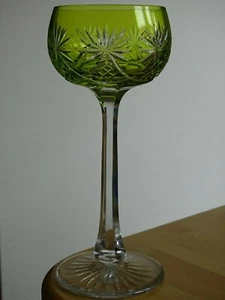 SAINT LOUIS ANCIEN VERRE A VIN ROEMER CRISTAL COLORER JAUNE jambe évasé ht 19 cm - Picture 1 of 5