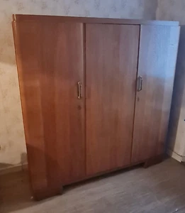 Kleiderschrank Wäscheschrank 1940er? 3-türig sehr schöner Zustand - Bild 1 von 9