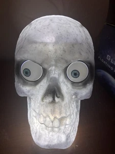 Gemmy talking Lighted skull “are you afraid yet? You Should Be” Motion Activated - Picture 1 of 13