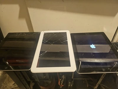 LOT APPLE IPad iPad Mini Officiel (bien Lire L’annonce) - Photo 1/4