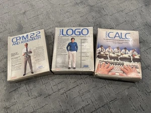 Pakiet oprogramowania Coleco Adam — Smartlogo, CPM2.2 & Assembler, AdamCalc - Zdjęcie 1 z 3