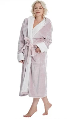 NEW- MissShorthair Women's Plush Hooded Robe - Long Fleece Bathrobe with Pockets - Image 1 of 3