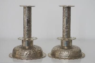 Candelabros enchapados en plata Hukin & Heath - Diseño rococó Repousse - c.1878 Foto 1 de 4
