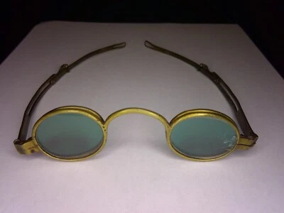 Benz eyeglasses with green glass sunglasses attached to the regular frame  Z83 - Image 1 of 4