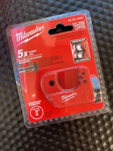 MILWAUKEE 3/4" MINI COPPER TUBING CUTTER REINFORCED ADJUSTMENT MECHANISM - Picture 1 of 2