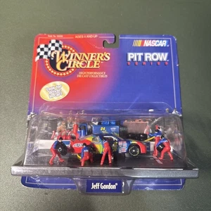 NASCAR Winner's Circle Pit Row Series Jeff Gordon #24 Dupont 1998 Fast Shipping  - Picture 1 of 3