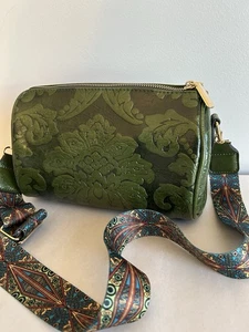 Bolso de Hombro de Cuero Vegano Verde Cartera Bandolera Pavo Real Damasco Correa de Guitarra - Imagen 1 de 8