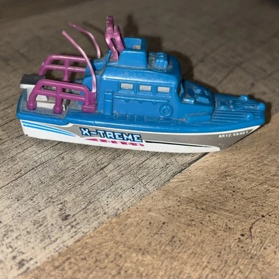Vintage 1998 Matchbox Sea Rescue Boat Blue White Pink. 1:100. - Image 1 of 4