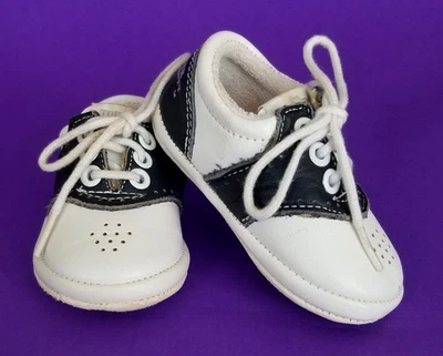 Ребенок ясельного возраста университета Оксфорд седло туфли черный и белый размер 1 ретро 50-х рокабилли - Изображение 1 из 4