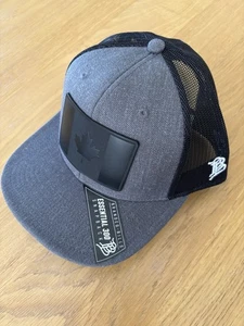 Branded Bills Truckermütze 300 Druckknopflasche Kanada Flagge LRG Lederaufnäher grau - NEU! - Bild 1 von 11