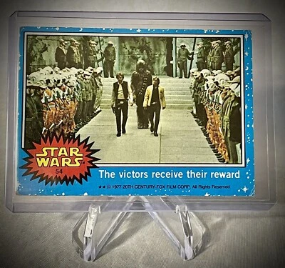 1977 STAR WARS - The Victors Receive Their Reward - Topps Series 1 (Blue) #54 - Image 1 of 4