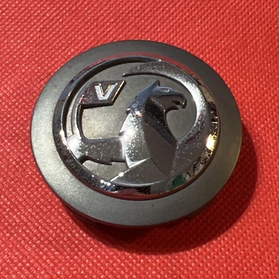 VAUXHALL - WHEEL CENTRE -  CAR BADGE/EMBLEM -  60 MM DIA - Image 1 of 2