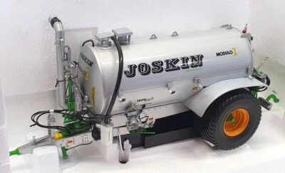 Universal Hobbies 1/32 UH2869 - Joskin Modulo2 11000 ME - Silver - Image 1 of 4