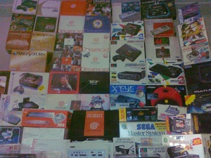 Massive HUGE Videogame Console Collection 140 Systems +60 Peripherals+ 3 Coin Op - Bild 1 von 9