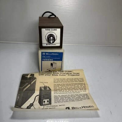 VTG BELL HOWELL TIME CUBE 766280 AUTO SLIDE ORIGINAL BOX Y1 - Image 1 of 4