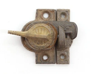 Antikes ästhetisches Fensterschloss aus Gusseisen mit Messingknopf - Bild 1 von 5
