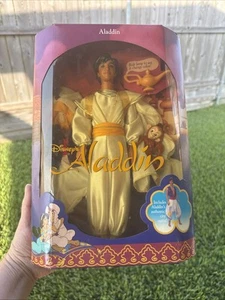 Walt Disneys Aladdin "Barbie Puppe" Mattel 1992 mit Outfit Klassiker - Bild 1 von 14