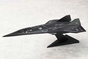 Figura de plástico Top Gun Maverick Dark Star escala 1/100 nueva 2025 BellFine Japón - Imagen 1 de 10