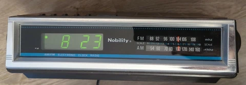 Nobility Clock-Radio Model U4/1915. Rare Cover