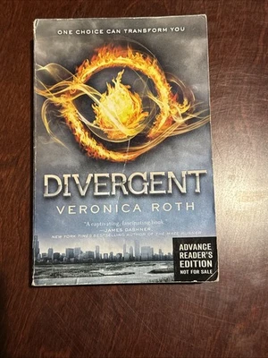 Divergent Advance Reader’s Edition Foto 1 de 4