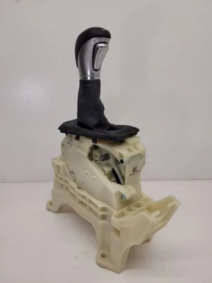 Сменщик передач напольный для Hyundai Elantra 2,0 л 2017–2020 годов выпуска 46700F2110 - Изображение 1 из 4