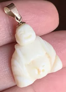 VINTAGE 14K CARVED GORGEOUS ANGEL SKIN BUDDHA CORAL PENDANT - Picture 1 of 4