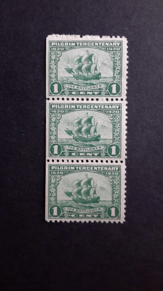 stamps US #548 Pilgrim Tercentenary Block of 3 stamps MNH 1920 - Image 1 of 1