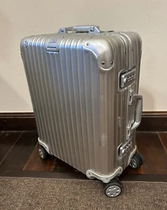 Rimowa Koffer Cabin 55cm - Silber - guter Zustand - Bild 1 von 9