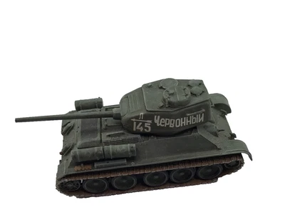 Vintage Plastic Model Soviet Tank T-34/85 Crimson 145 AER Moldova - Image 1 of 4