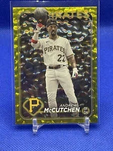 Actualización Topps 2024 - Andrew McCutchen - Lámina craquelada amarilla - 11/50 (#566) - Imagen 1 de 2