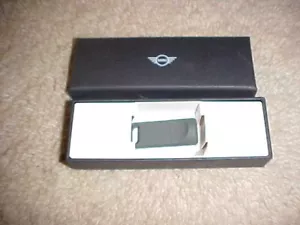 OEM BMW MINI 32 GB USB Stick 80 29 2 445 703 TOTALMENTE NUEVO EN CAJA - Imagen 1 de 3