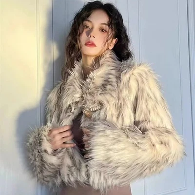 2025 Autumn/Winter New Fox Fur Coat Women's Short Thicken Warm Fur Top Jackets - Image 1 of 4