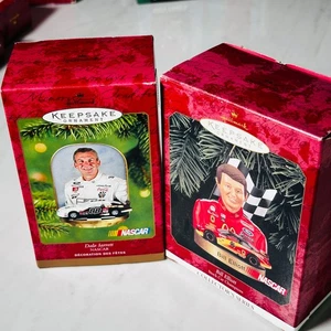 NASCAR Hallmark Andenken Ornament - Menge 2 - Dale Jarrett - Bill Elliot - Bild 1 von 3
